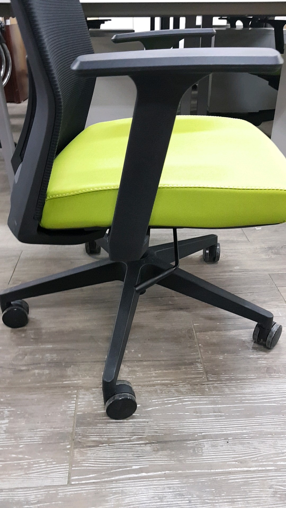 회전의자(간부용 의자)